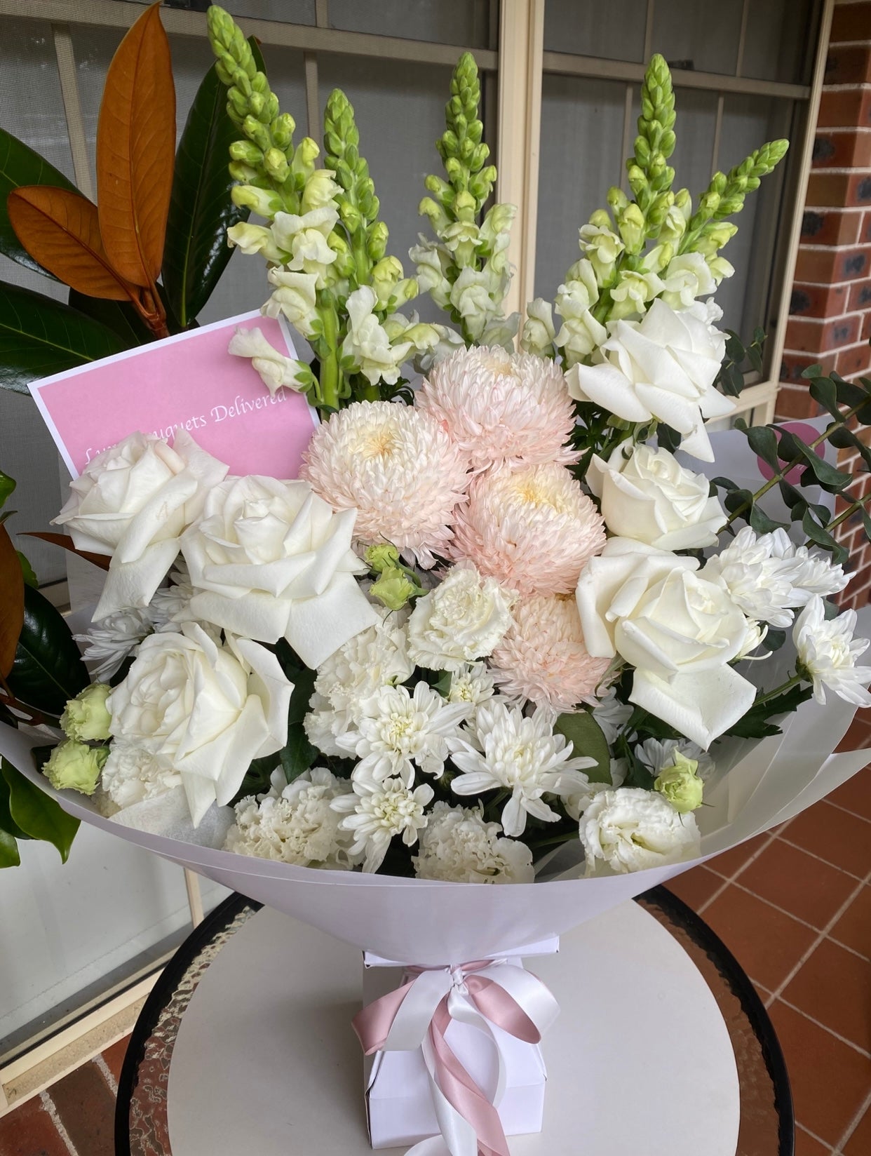 The Grande White Bouquet