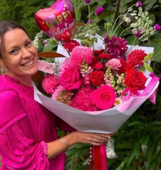 Valentine’s Day Medium Garden Bouquet